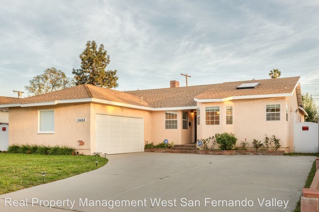 Foto del edificio - 3 br, 2.5 bath House - 16462 Gledhill St