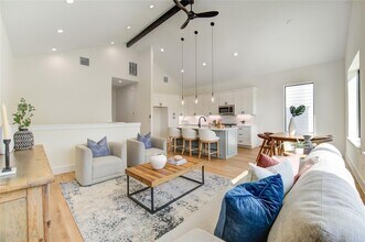 Building Photo - 6121 Pacific Frst Dr