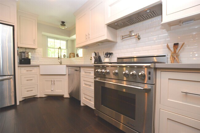 Foto del edificio - 2 Woodhaven Wood Ct