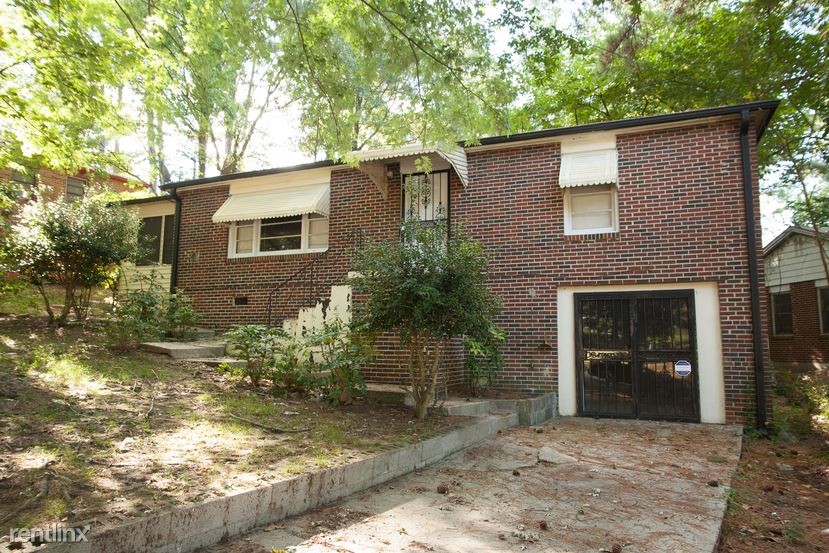 Primary Photo - 2 br, 1.5 bath House - 682 Steve Drive SW