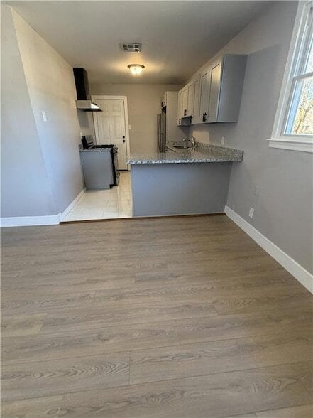 Building Photo - 10528 Alan St