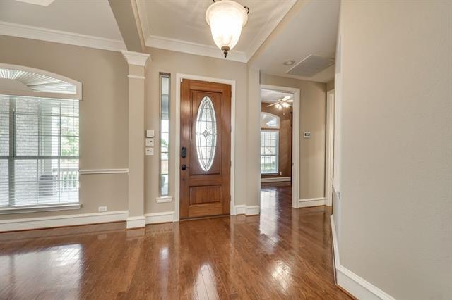 Building Photo - 5505 White Willow Dr