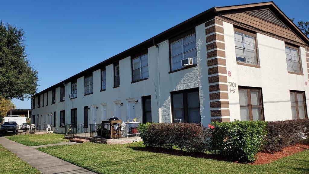 Foto principal - 7301 Capitol St