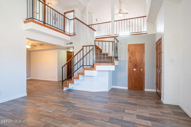 Foto del edificio - 10968 Whitey Ford St