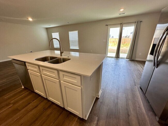 Foto del edificio - New 4-Bed, 2.5-Bath Home in Hopkins with Modern Amenities & Community Perks ~ Minutes To Fort Jac...