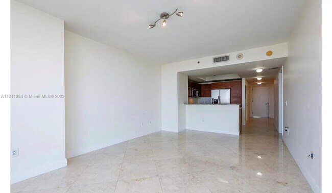 Foto del edificio - 2681 N Flamingo Rd