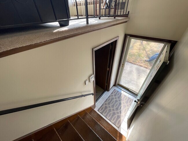 Building Photo - 14704 E 46th St S