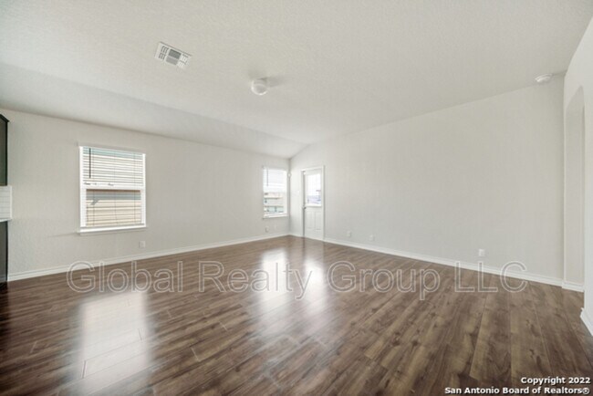 Building Photo - 213 Gravel Gray