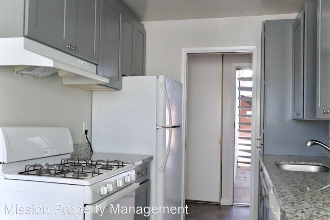 Building Photo - 2 br, 1.5 bath House - 2755 Country Dr Uni...