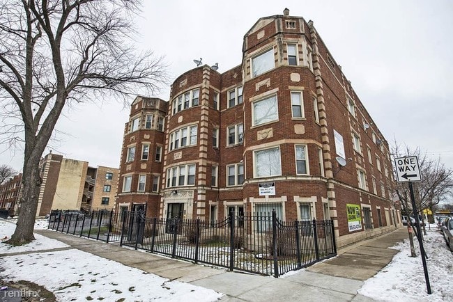 Building Photo - 1 br, 1 bath Apartment - 8253 S Ingleside Ave
