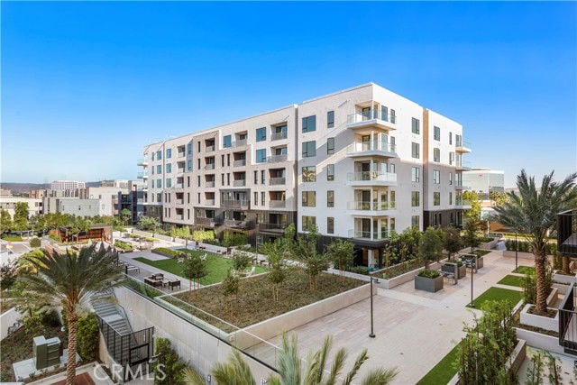 Building Photo - 3404 Rivington