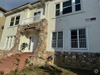 Building Photo - 420 S Berendo St