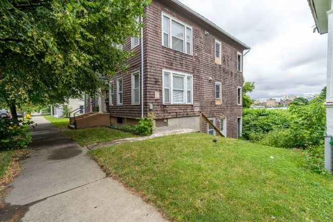 154 Oak St Unit 1B, Binghamton, NY 13905 - Room For Rent In Binghamton ...