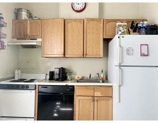 Primary Photo - 1091 Boylston St