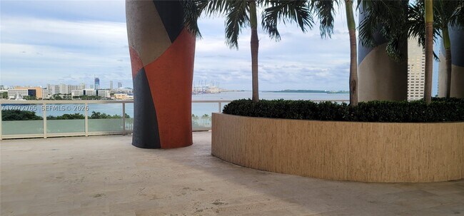 Foto del edificio - 50 Biscayne Blvd