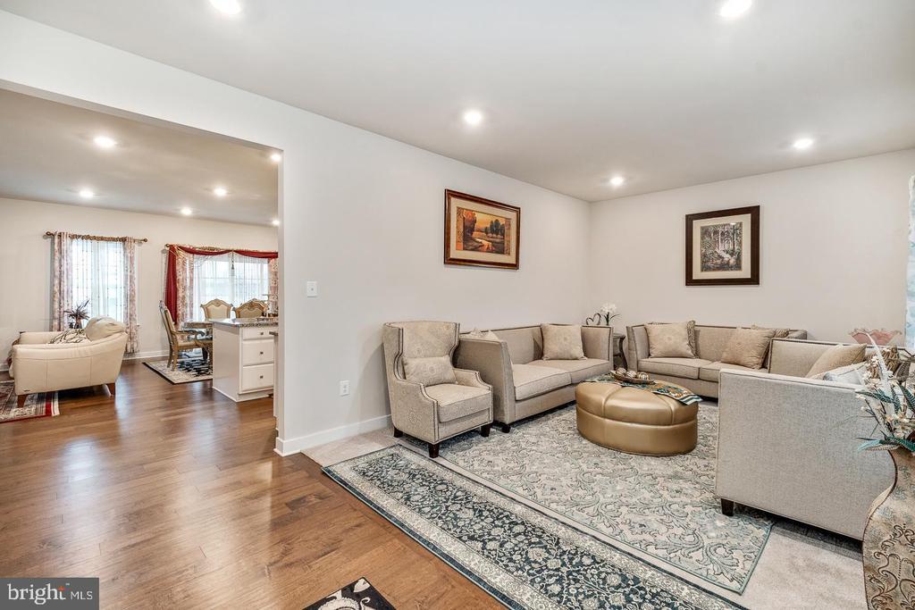 Foto principal - 3244 Carina St