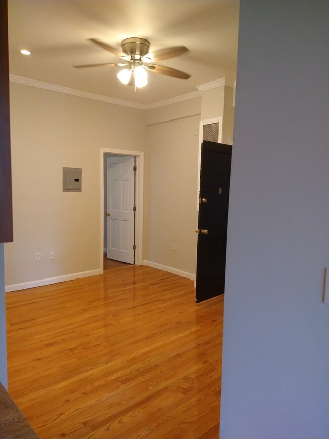 Building Photo - 11 Albemarle Ct