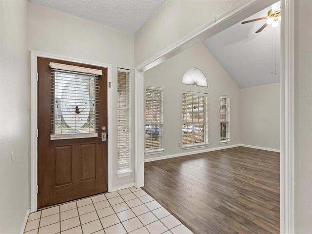 Building Photo - 3306 Willow Ridge Cir