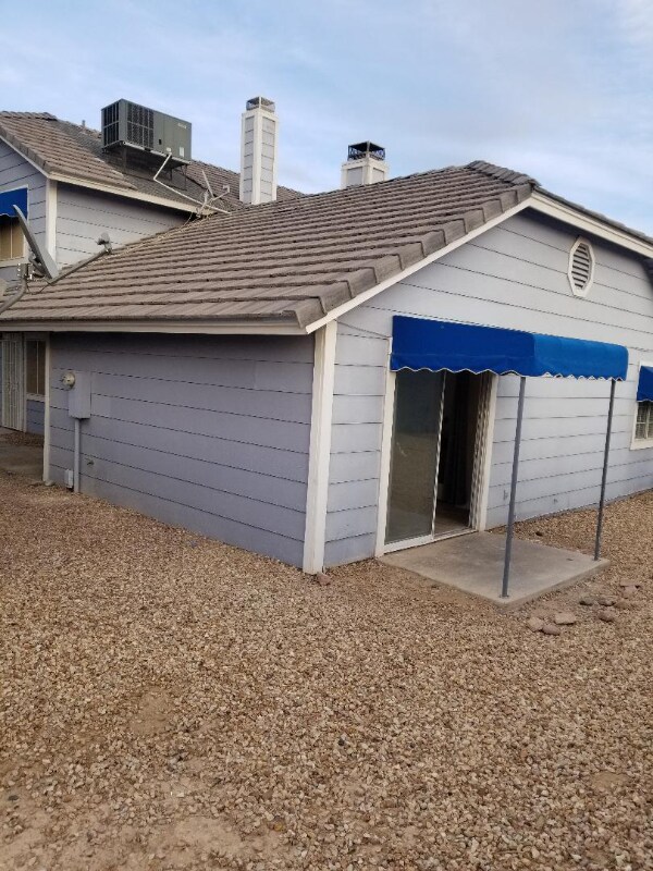 Building Photo - 5861 Medallion Dr