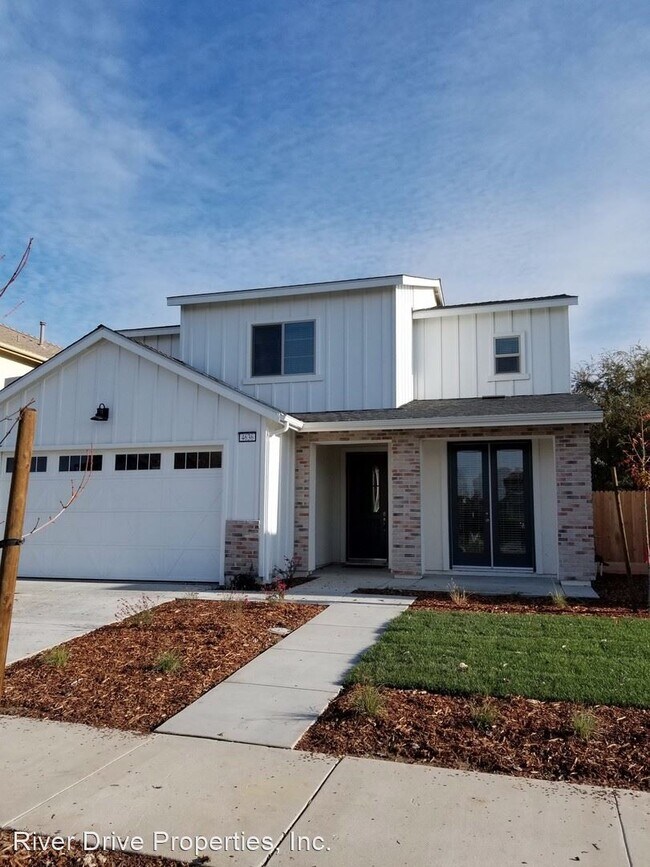 Building Photo - 4 br, 2.5 bath House - 4636 Beckman Way