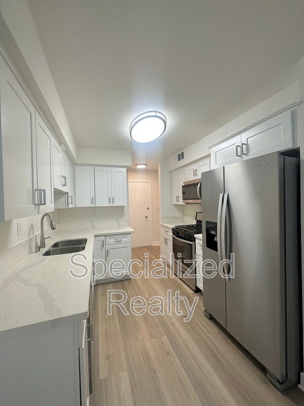 Foto del edificio - 12325 Moorpark St