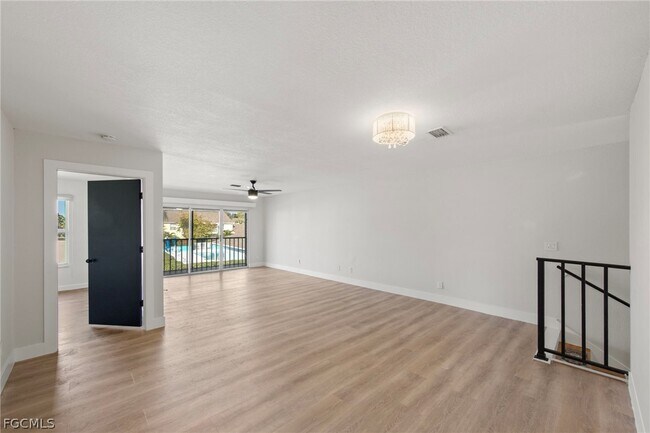 Foto del edificio - 1535 Trafalgar Ln