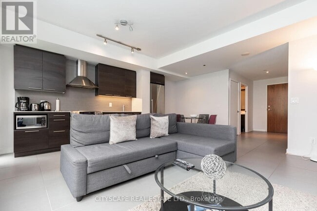 Building Photo - 3 Market St.