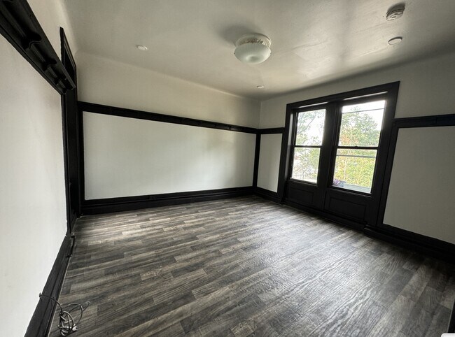 173 Ocean Ave 3 - 184 Ocean Ave