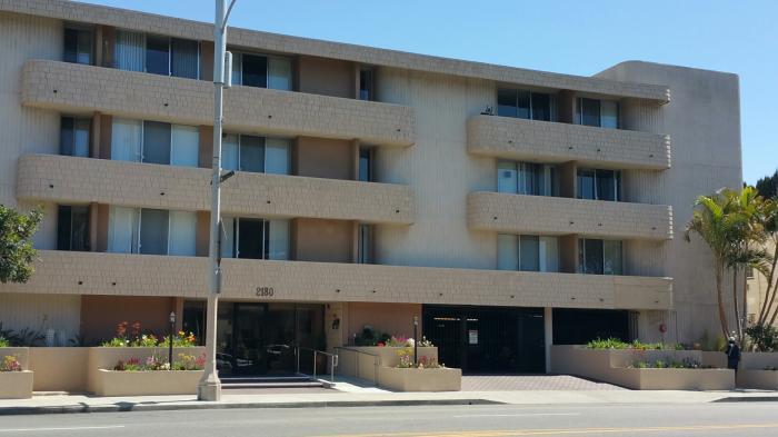 Foto principal - 2 bedroom in Los Angles CA 90025
