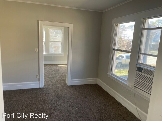Foto del edificio - 1 br, 1 bath House - 264 Wyandotte St