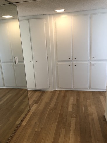 Building Photo - 1233 Amherst Ave