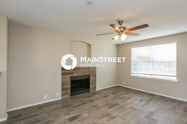 Foto del edificio - 4 Bedroom Pet-Friendly Home in Glenn Heights, TX with Main Street Renewal