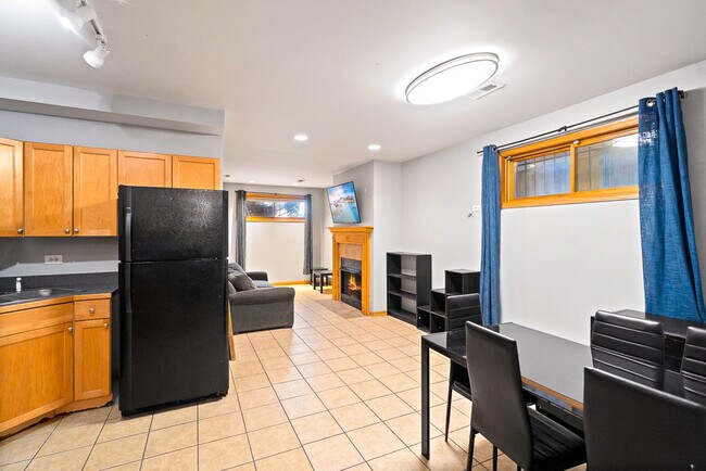 Foto del edificio - 5848 S Prairie Ave