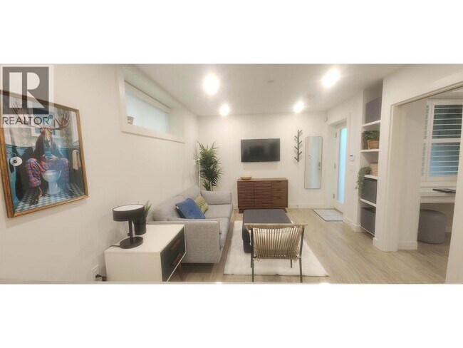 Photo du bâtiment - 163 W 20th Ave