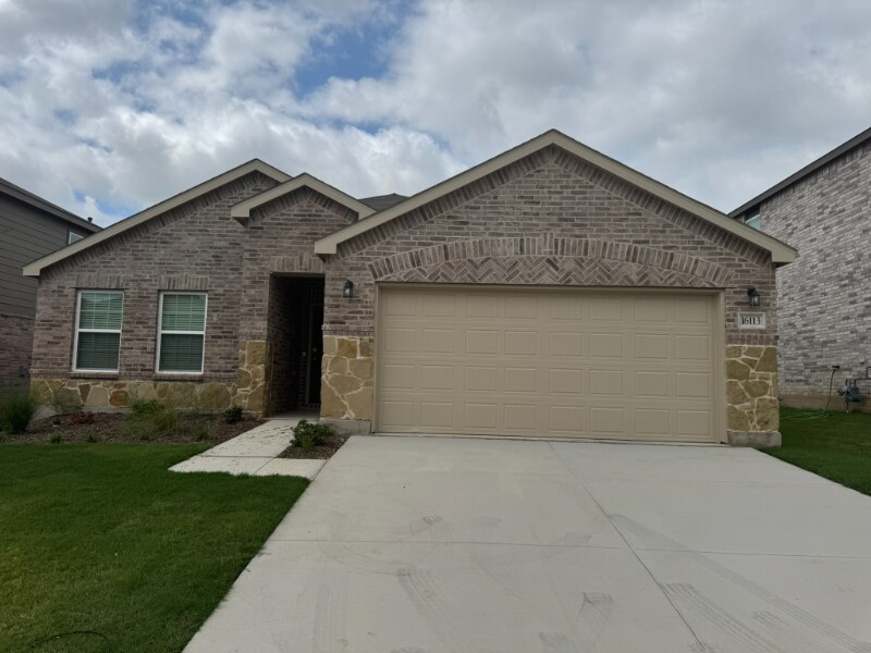 Foto principal - 16113 Isles Dr