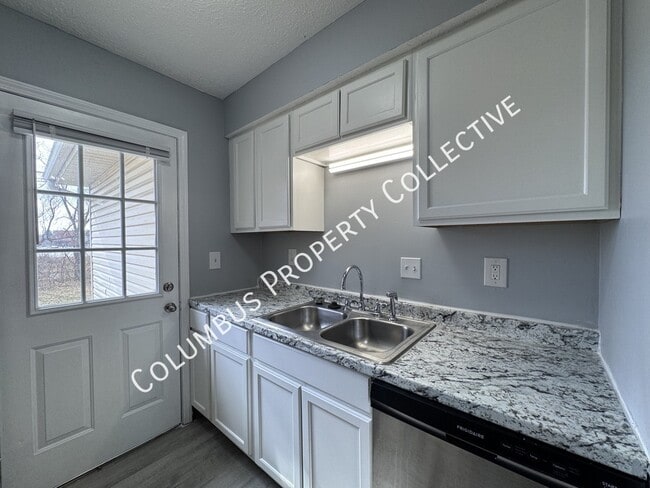 Building Photo - 4087 Greenery Dr