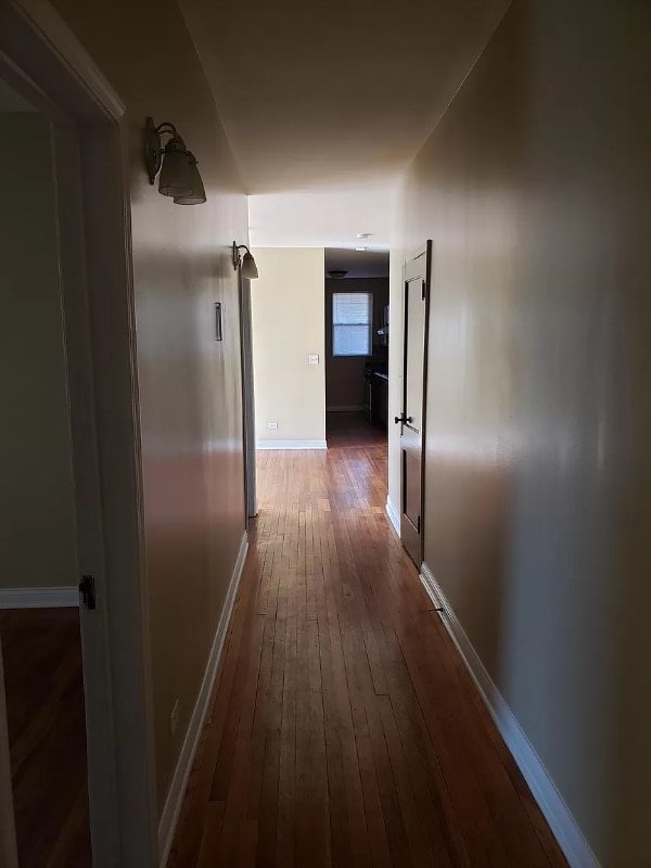 Building Photo - 154 N Menard Ave