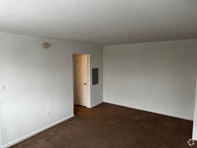 Building Photo - 6035 Palmetto St