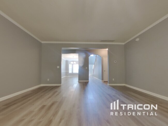 Foto del edificio - 293 Holbrook Dr