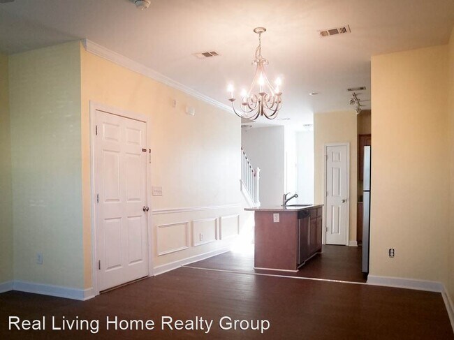 Foto del edificio - 2 br, 2.5 bath House - 2954 D Howard Avenue