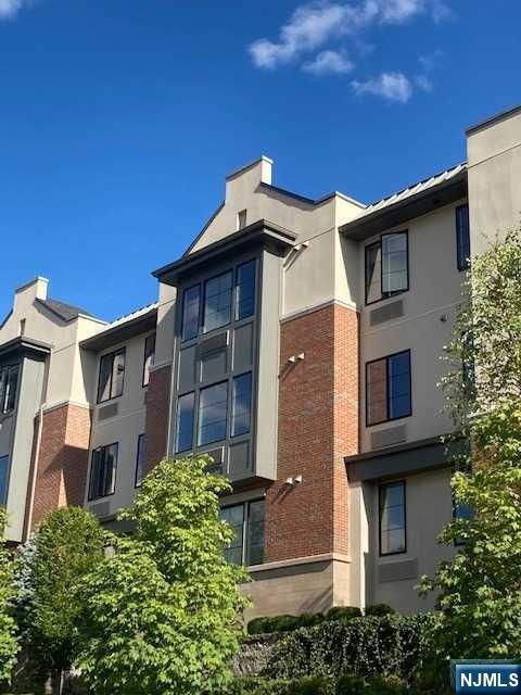 Foto del edificio - 461 Palisades Blvd