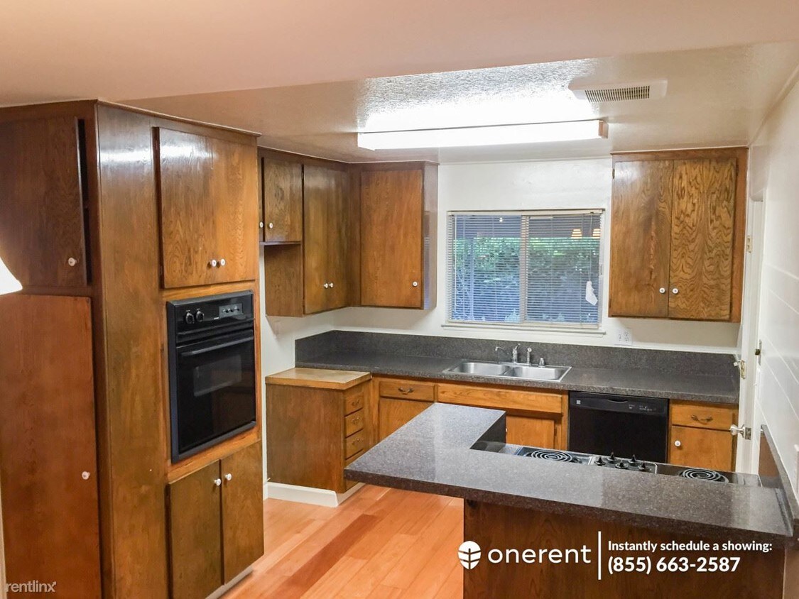 Primary Photo - 3211 Loma Alta Dr