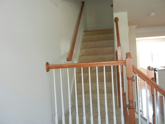 Building Photo - 43141 Whelplehill Terrace