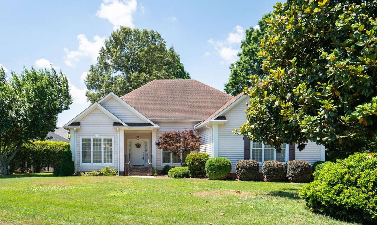 Photo - 201 West Hypericum Lane