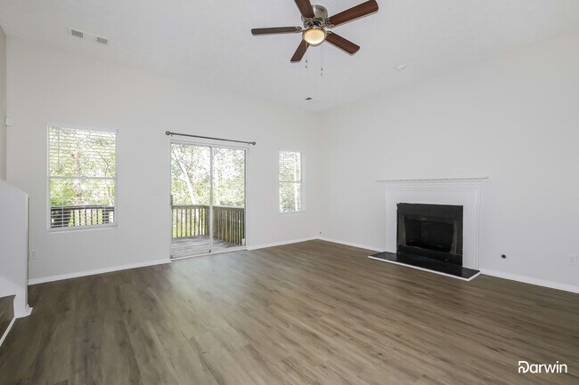 Building Photo - 593 Lone Oak Dr, Lithonia, GA 30058