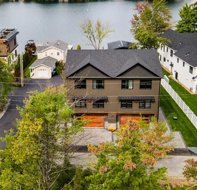 Building Photo - 70 Sunset Dr
