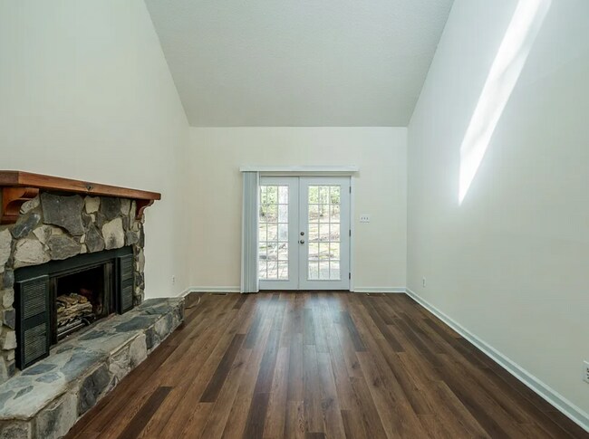 Foto del edificio - 4702 Cornwall Pl