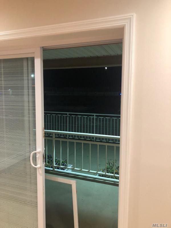 Foto del edificio - 270 Shore Rd
