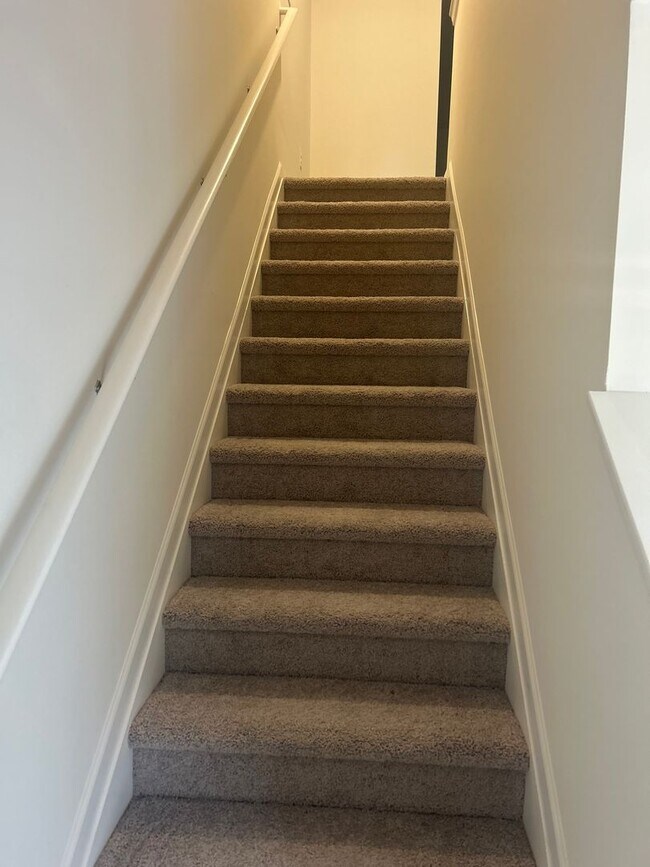 Foto del edificio - Brand new Townhome in Newton