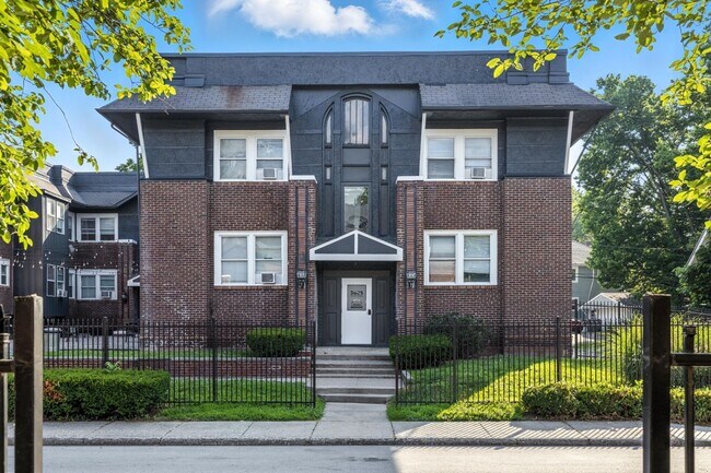 Foto del edificio - 3609 Balsam Ave